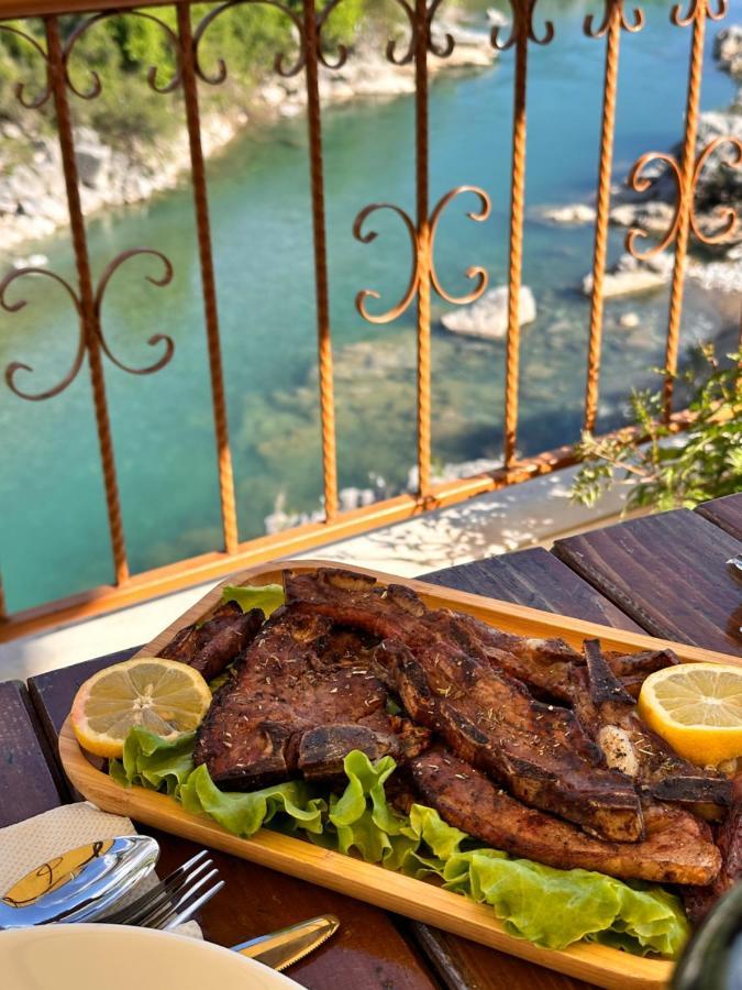 Hotel Kalaja Boks Екстериор снимка