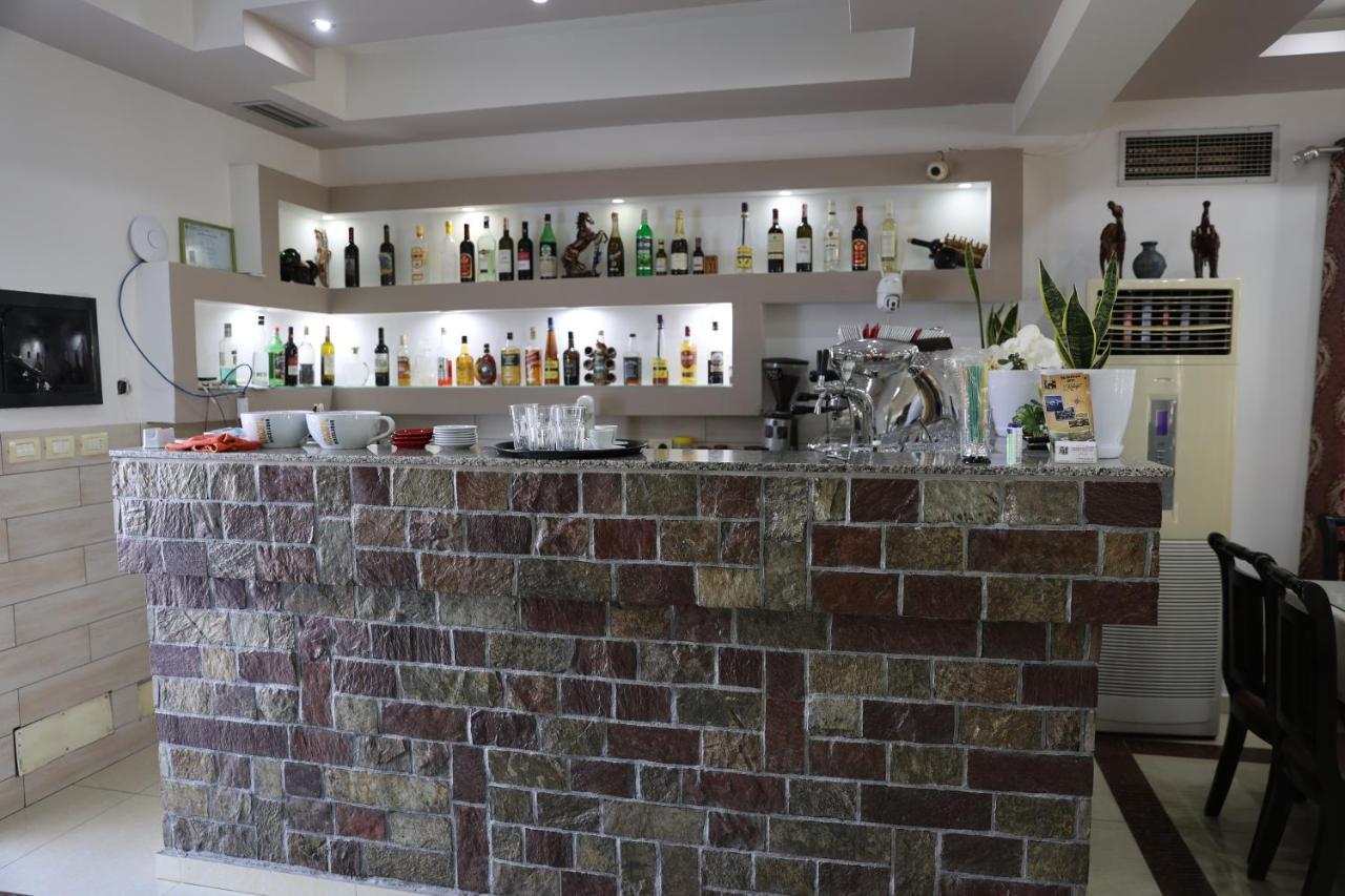 Hotel Kalaja Boks Екстериор снимка