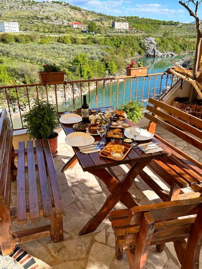 Hotel Kalaja Boks Екстериор снимка